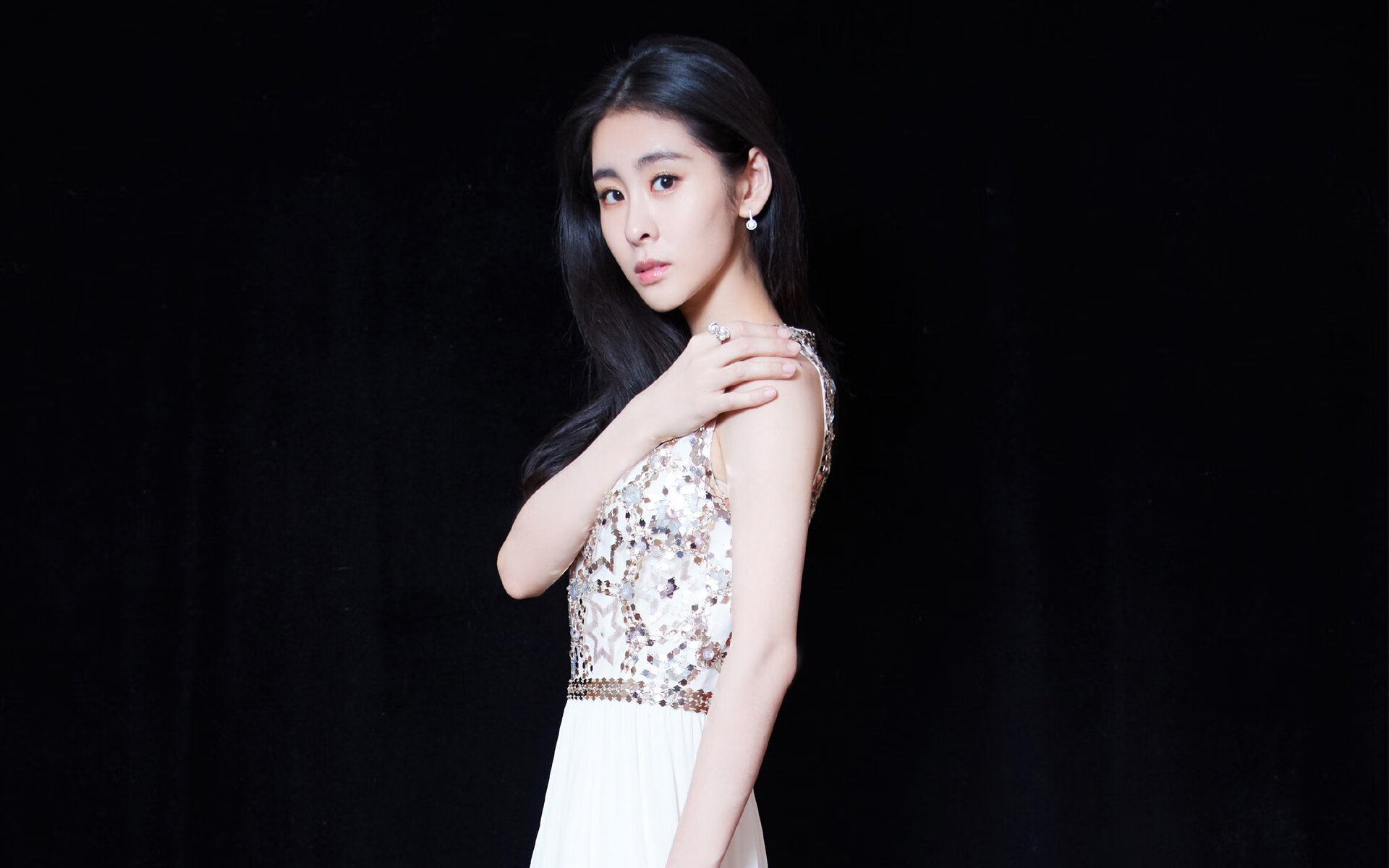 体育新闻中心构建体育赛事多平台同步传播体系，体育赛事媒体运行服务