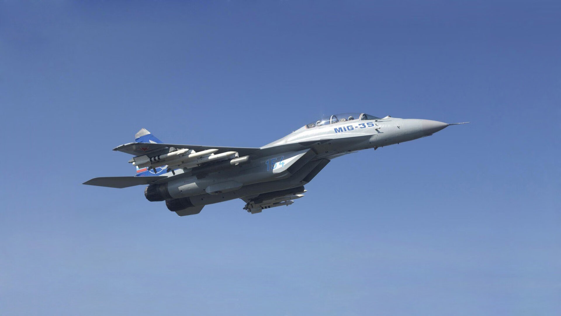 切尔西调整中后场结构提升稳定性，切尔西最强中场组合